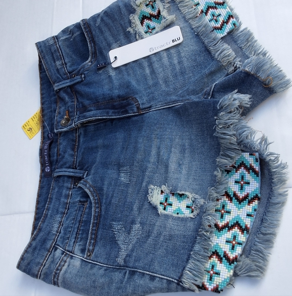 Tractr Blu Beaded Denim Shorts 28 NWT - Picture 8 of 16